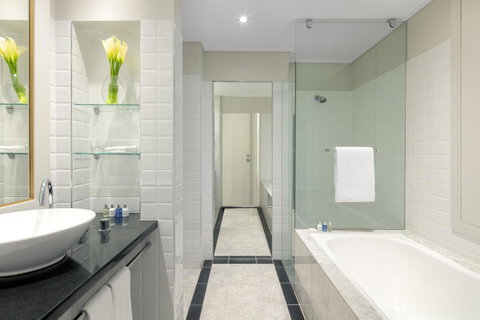 Radisson Blu Plaza Hotel Sydney - Geraldton Accommodation 7
