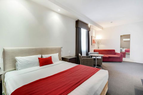 Prince Of Wales Hotel - Geraldton Accommodation 0