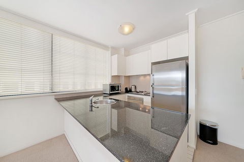Wyndel Apartments - Apex North Sydney - Geraldton Accommodation 5