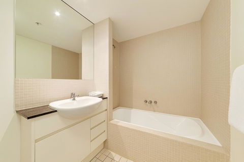 Wyndel Apartments - Apex North Sydney - Geraldton Accommodation 9