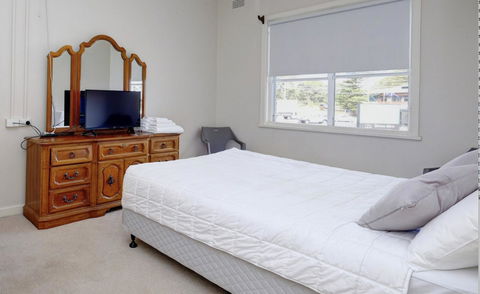 Lakes And Ocean Hotel Forster - Geraldton Accommodation 1