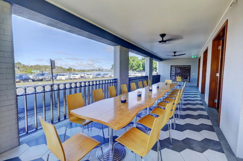Lakes And Ocean Hotel Forster - Geraldton Accommodation 7