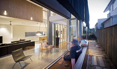 Casuarina Beachfront House - Hostie Properties - Geraldton Accommodation 7