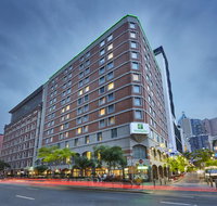 Holiday Inn Darling Harbour - Geraldton Accommodation