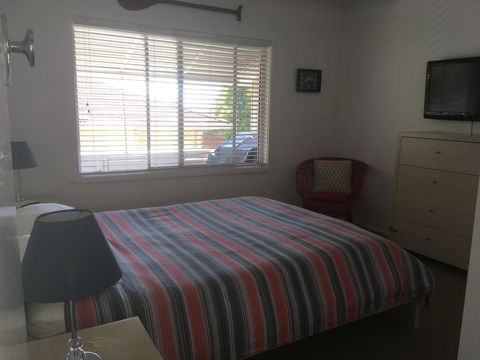 Tomaree Lodge - Geraldton Accommodation 3