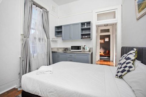 Sydney Harbour Bed And Breakfast - Geraldton Accommodation 8