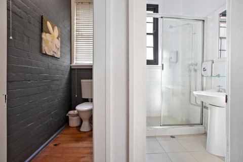 Sydney Harbour Bed And Breakfast - Geraldton Accommodation 4
