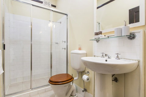 Sydney Harbour Bed And Breakfast - Geraldton Accommodation 36