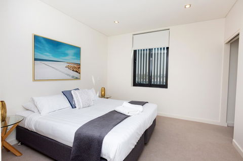The Penthouse - Geraldton Accommodation 12