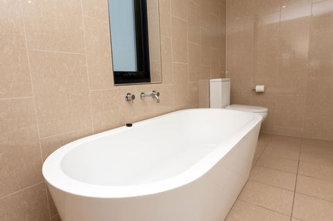 The Penthouse - Geraldton Accommodation 17
