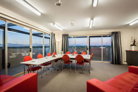Mantra Castle Hill Sydney, An Accor Hotel - Geraldton Accommodation 4