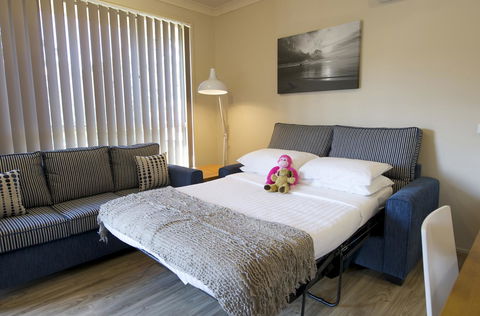 Marty's @ Little Beach - Geraldton Accommodation 16
