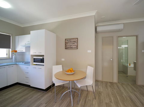 Marty's @ Little Beach - Geraldton Accommodation 18