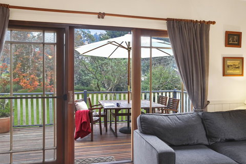 Allegra Cottage Of Leura - Geraldton Accommodation 4