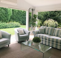 Bowral Escape - Geraldton Accommodation