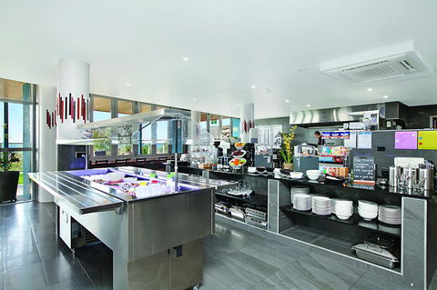 Ramada Suites By Wyndham Zen Quarter Darwin - Geraldton Accommodation 12