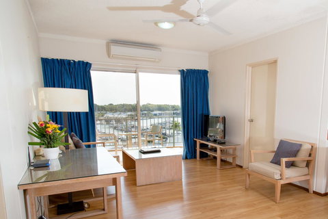 Cullen Bay Resorts - Geraldton Accommodation 2
