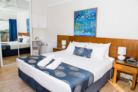 Cullen Bay Resorts - Geraldton Accommodation 7