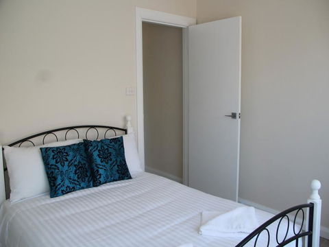 Beaches Serviced Apartments - Geraldton Accommodation 3
