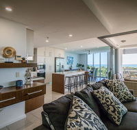 ZEN BY THE WATER - Esplanade Darwin Retreat - Geraldton Accommodation