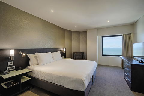 Hilton Darwin - Geraldton Accommodation 13