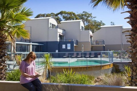 Corrigans Cove - Geraldton Accommodation 13