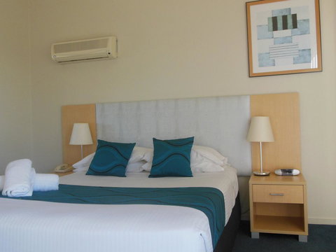 Corrigans Cove - Geraldton Accommodation 22