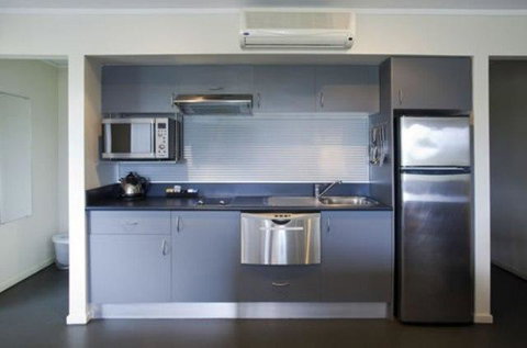 Corrigans Cove - Geraldton Accommodation 8