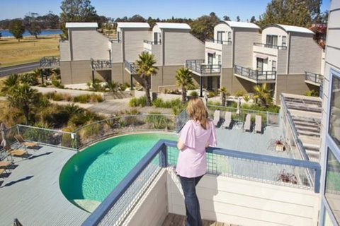 Corrigans Cove - Geraldton Accommodation 12