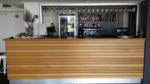 Corrigans Cove - Geraldton Accommodation 26