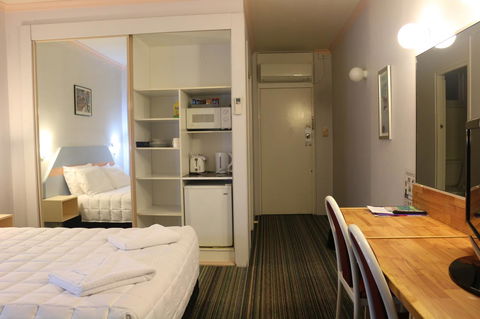 Golden Sands Motor Inn - Geraldton Accommodation 4