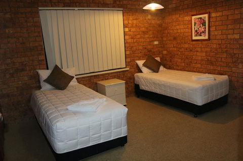 Golden Sands Motor Inn - Geraldton Accommodation 5