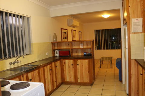Golden Sands Motor Inn - Geraldton Accommodation 7