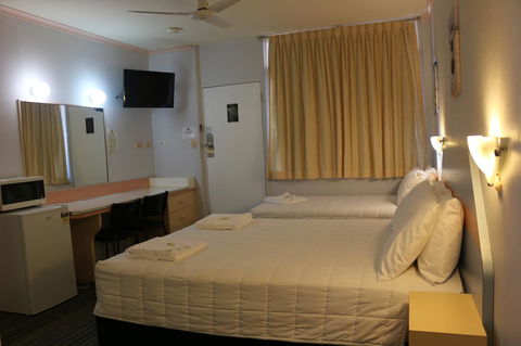 Golden Sands Motor Inn - Geraldton Accommodation 25