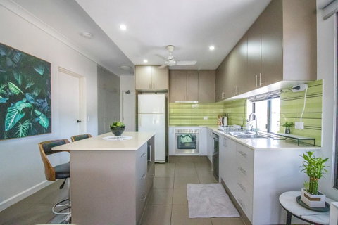 ZEN QUEST - The NOMADS PAD Near Nightcliff Markets & Sunset Foreshore - Geraldton Accommodation 26