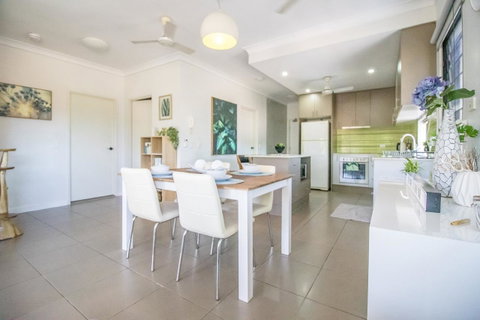 ZEN QUEST - The NOMADS PAD Near Nightcliff Markets & Sunset Foreshore - Geraldton Accommodation 13