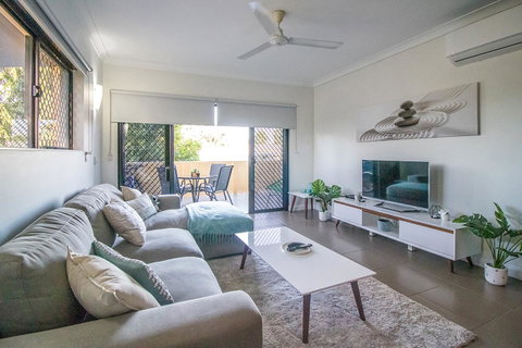 ZEN QUEST - The NOMADS PAD Near Nightcliff Markets & Sunset Foreshore - Geraldton Accommodation 2
