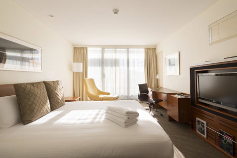 Novotel Canberra - Geraldton Accommodation 10