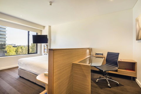 Crowne Plaza Canberra, An IHG Hotel - Geraldton Accommodation 34