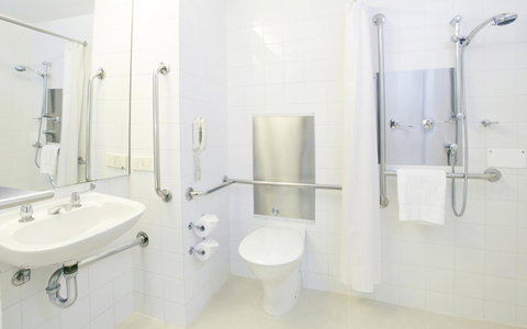 Crowne Plaza Canberra, An IHG Hotel - Geraldton Accommodation 24