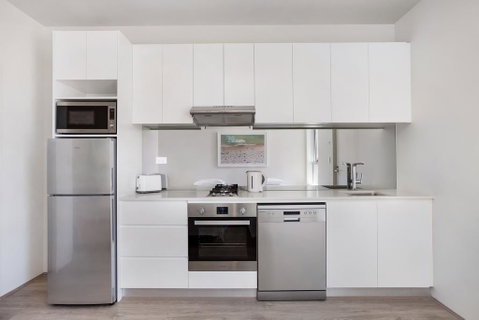 Bondi Beach Studio Penthouse Suite + Balcony - Geraldton Accommodation 3