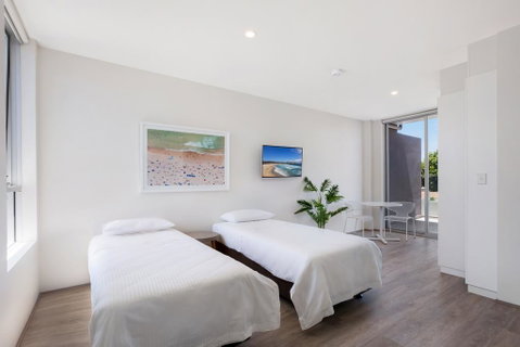 Bondi Beach Studio Penthouse Suite + Balcony - Geraldton Accommodation 1