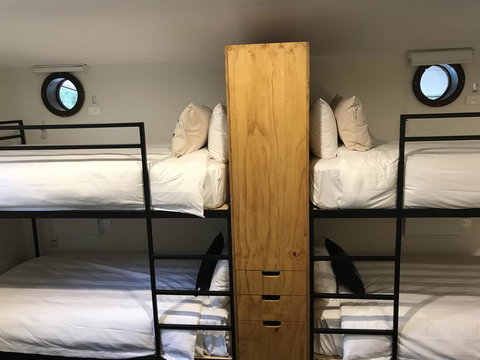 Boogie Woogie Beach House - Geraldton Accommodation 3