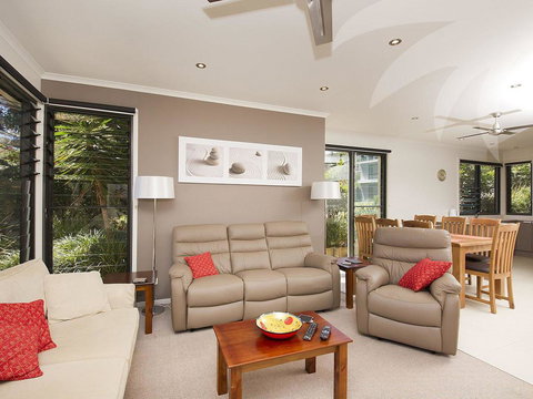 Boom 1 - Geraldton Accommodation 2