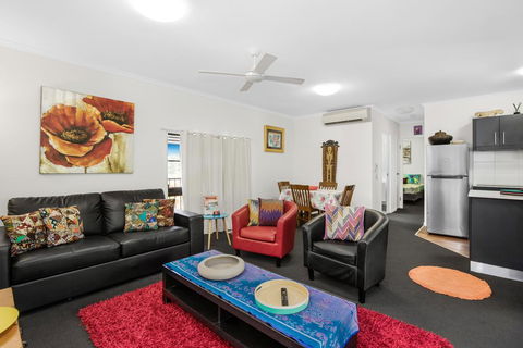 BOUTIQUE APARTMENTS BEACH LOCATION - Geraldton Accommodation 0