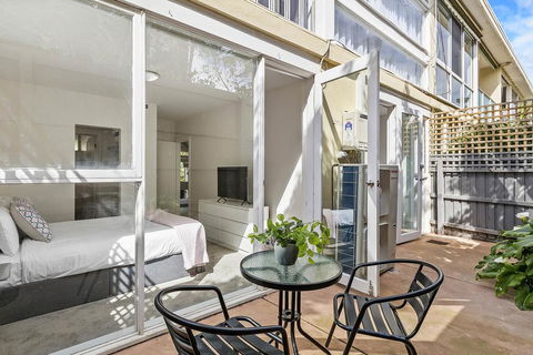 BOUTIQUE STAYS - Brighton By Sea - Geraldton Accommodation 1
