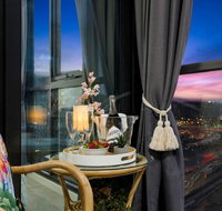Braddon Penthouse Top Location Netflix WiFi Views - Geraldton Accommodation