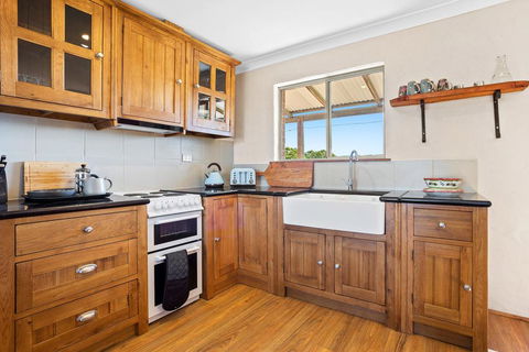 Braeside Cabin Four - Ziera - Geraldton Accommodation 2