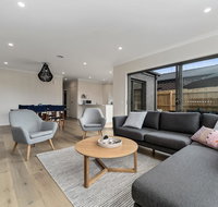 Brand New and Beautiful - Rosebud Holiday Home - Geraldton Accommodation