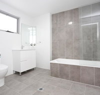 Brand new Family Friendly Apartment for 7 - Geraldton Accommodation